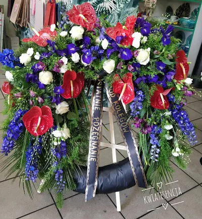 Kwiaciarnia - Kwiatesencja